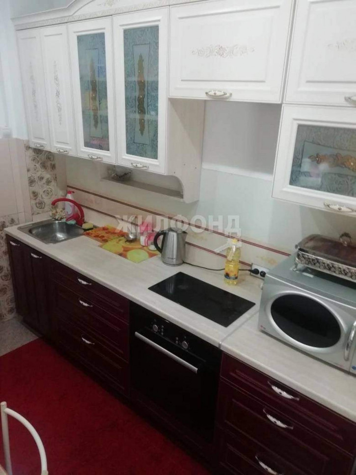 2-комн квартира Кечил-оола улица, д.7е 2-комн квартира Кечил-оола улица, д.7е