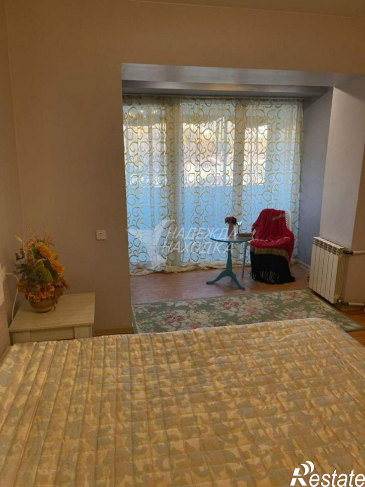 3-комн квартира Постышева ул, 33/18