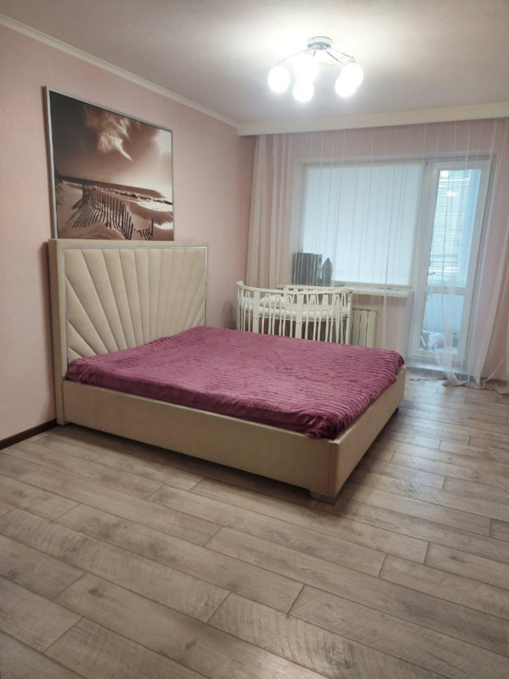 3-комн квартира улица Думенко,11Д 3-комн квартира улица Думенко,11Д
