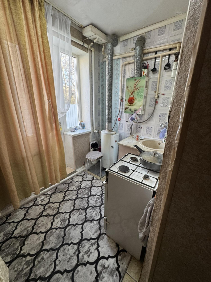3-комн квартира улица Толстого, 62