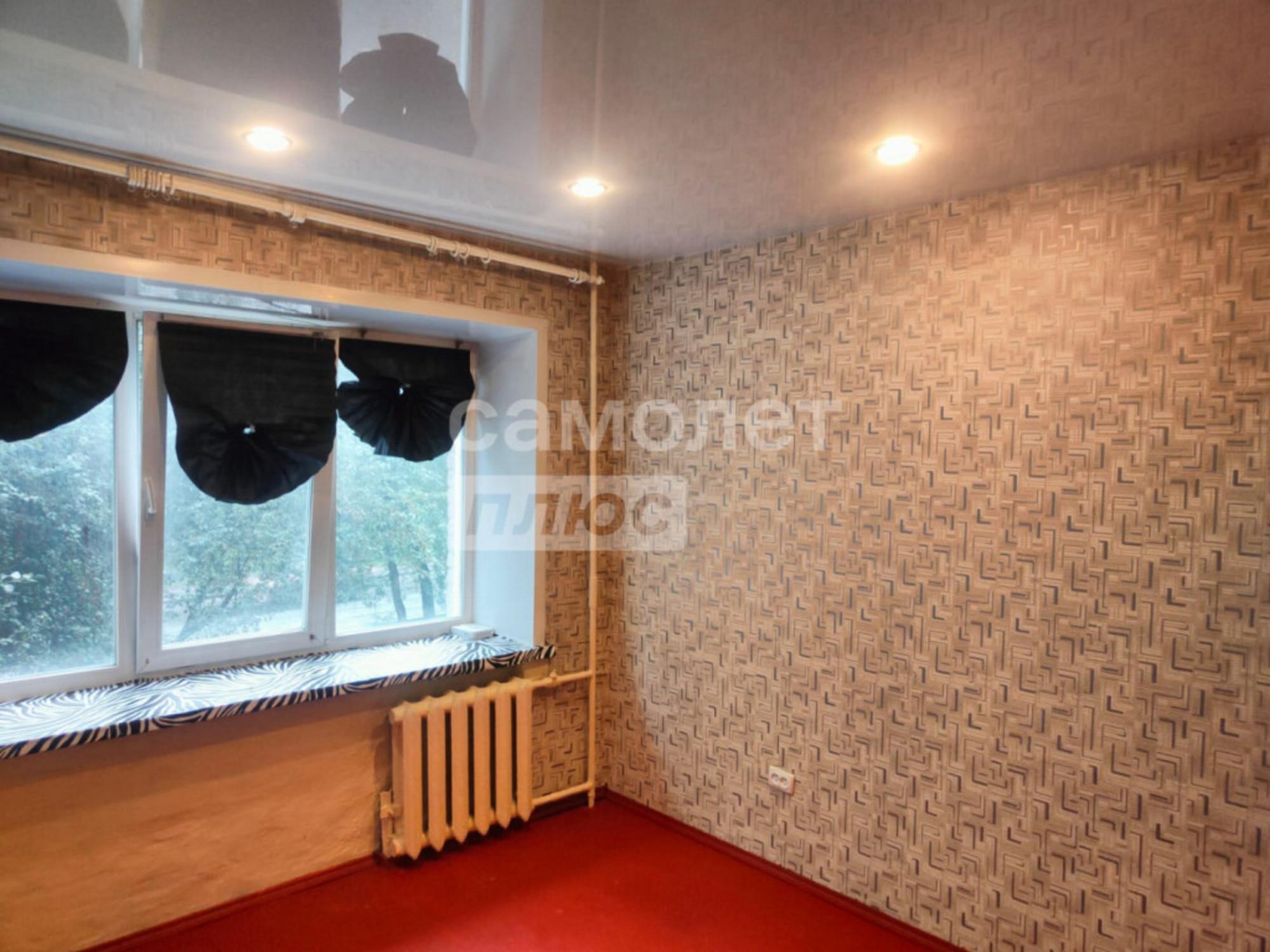 Продажа комнаты Аксёнова, 11