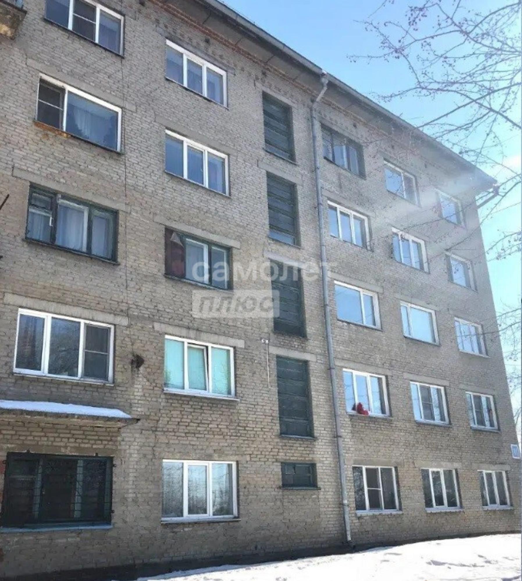 Продажа комнаты Аксёнова, 11