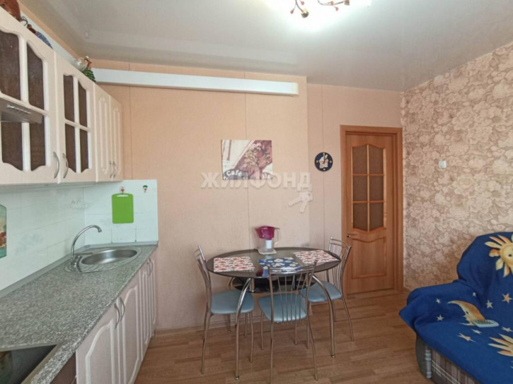 1-комн квартира Стофато, 13