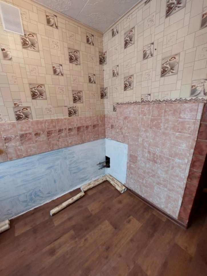 3-комн квартира 4-й микрорайон, 28