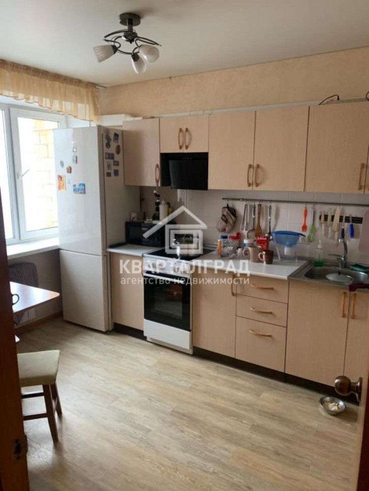 2-комн квартира Дружбы Народов, 57