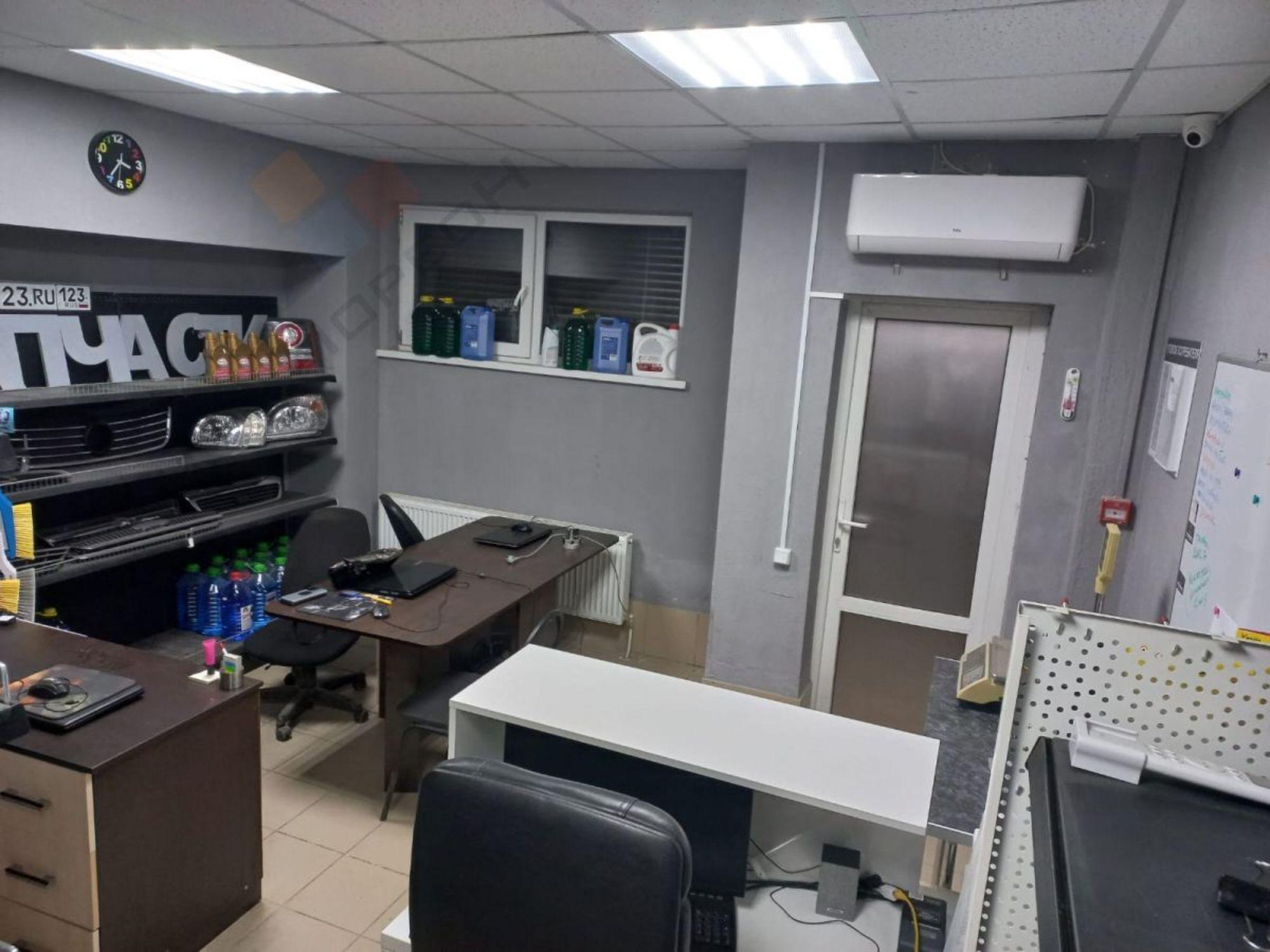 Купить помещение свободного назначения за 4 250 000 рублей на Комарова ул, 21/1к3
