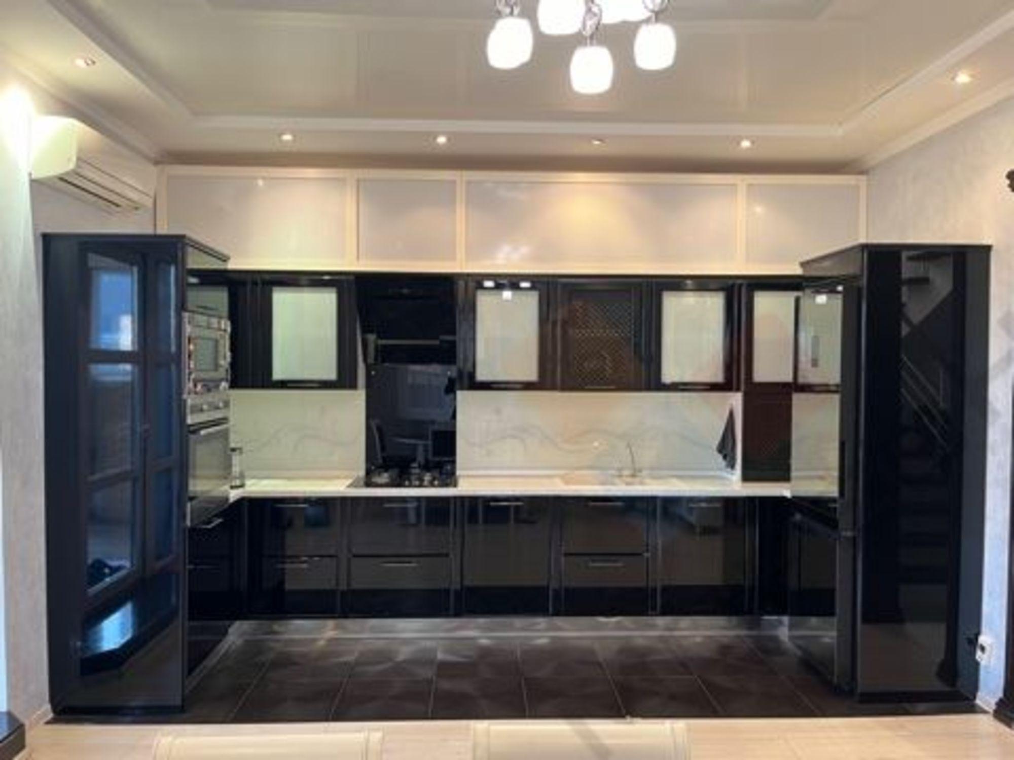 Купить дачу, дом, коттедж за 14 400 000 рублей на 2-й Кореновский проезд, 6