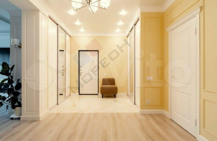 4-комн квартира Сормовская ул, 179/1