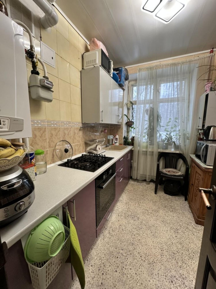 3-комн квартира Крупской ул, 30