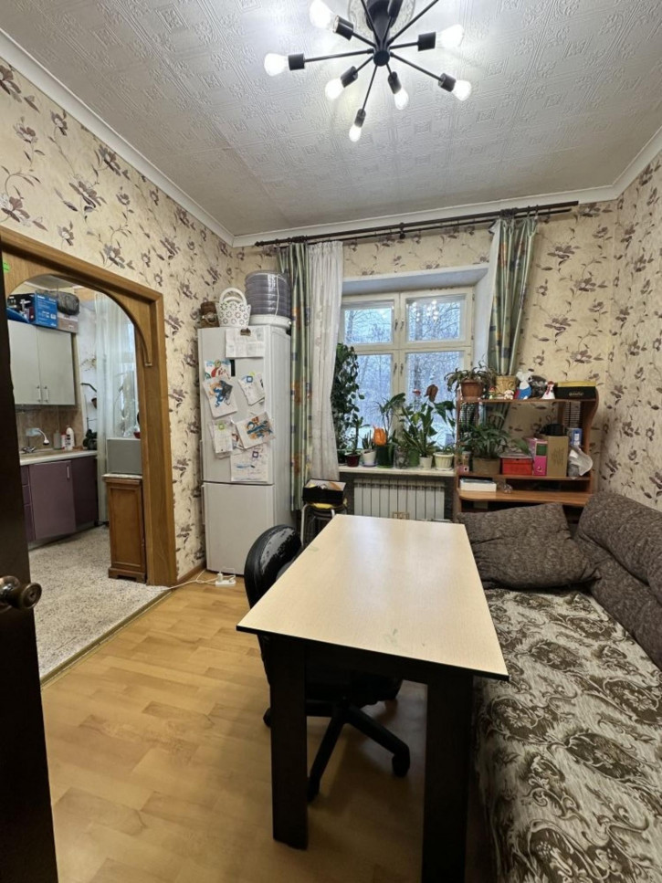 3-комн квартира Крупской ул, 30