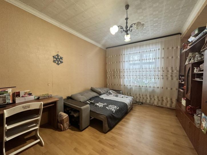 3-комн квартира Крупской ул, 30