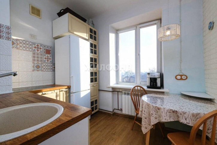 2-комн квартира Сибиряков-Гвардейцев, 15