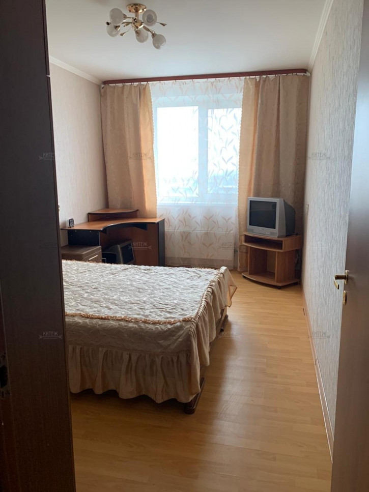2-комн квартира Кибальчича улица