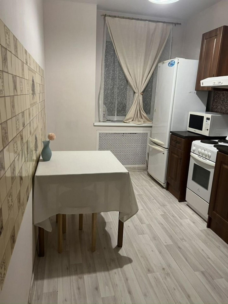 1-комн квартира Осетинская улица, 4