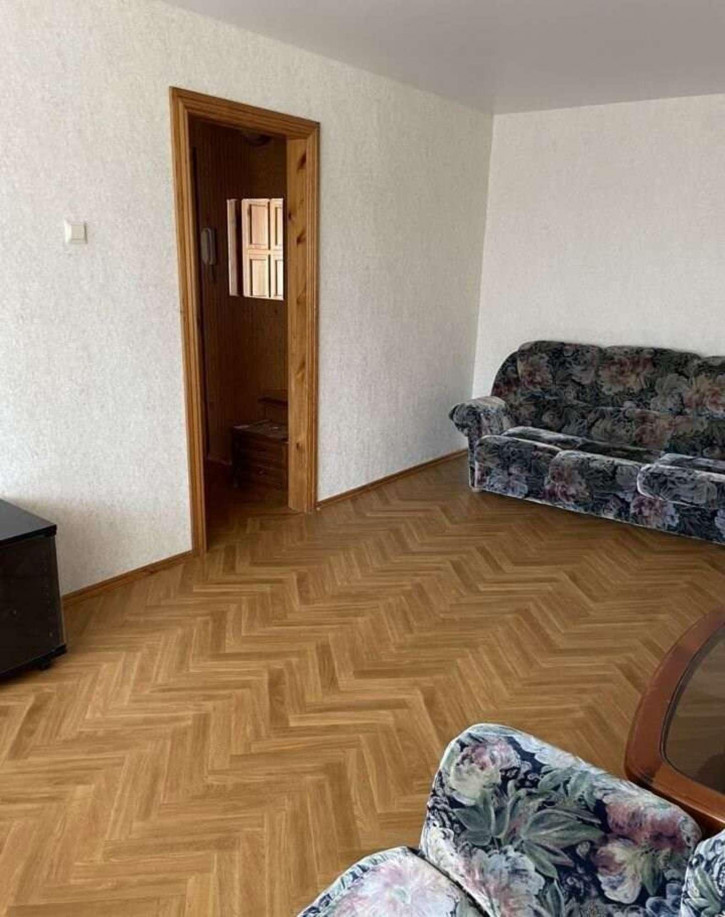 2-комн квартира Осипенко улица, 24