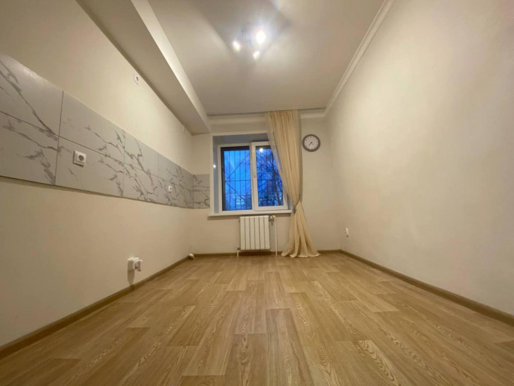 2-комн квартира Мира улица, 115