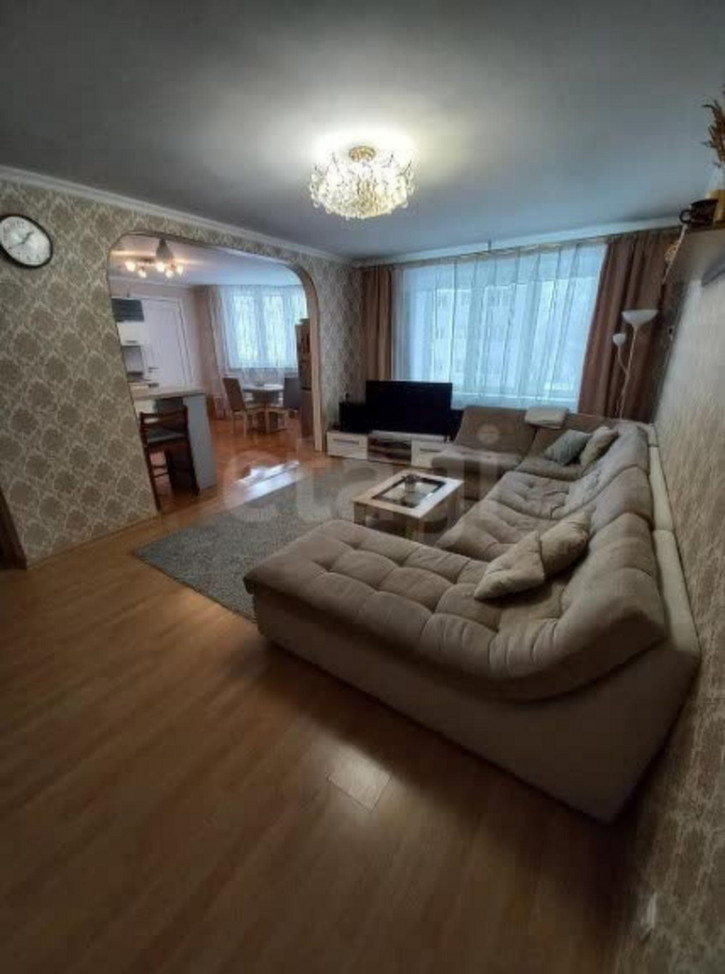 4-комн квартира Ленинградская улица, 76а