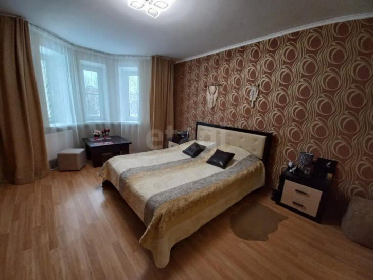 4-комн квартира Ленинградская улица, 76а