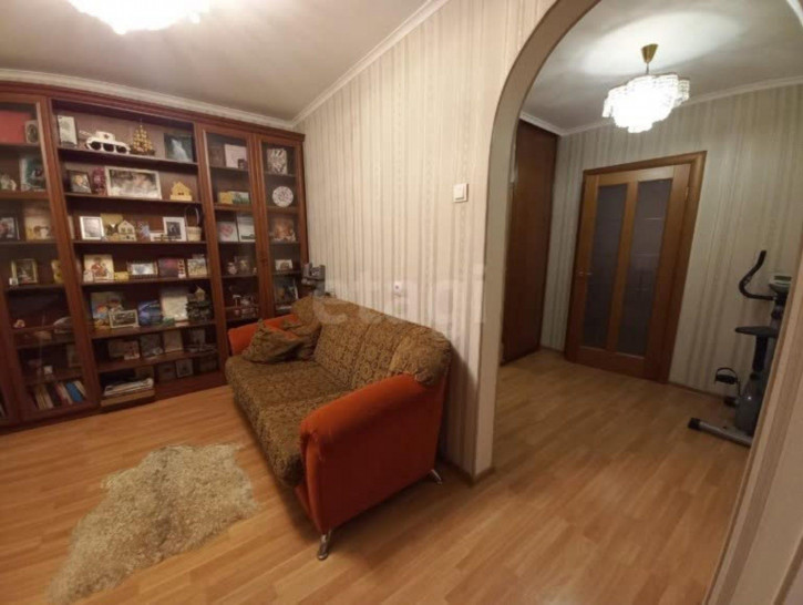 4-комн квартира Ленинградская улица, 76а