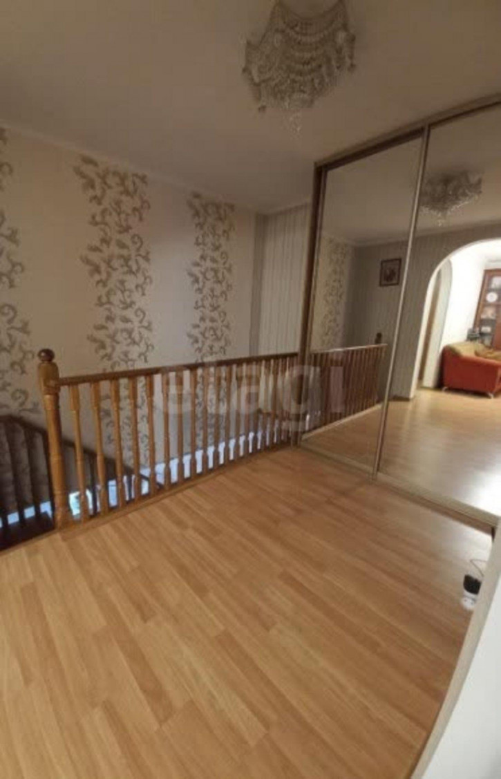 4-комн квартира Ленинградская улица, 76а