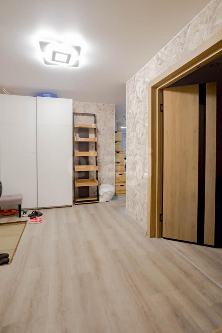 4-комн квартира Ленинградская улица, 113