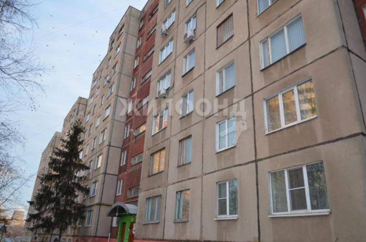 3-комн квартира Максима Горького улица, д.60