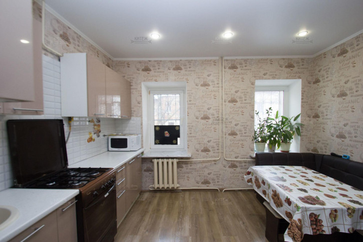 2-комн квартира Кирова ул, д.44а