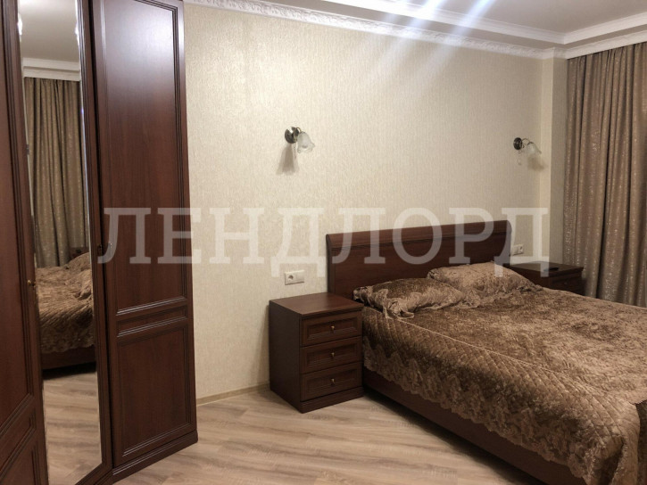 2-комн квартира улица Добровольского, 28