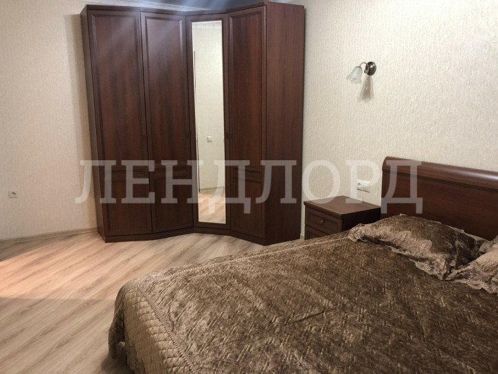 2-комн квартира улица Добровольского, 28