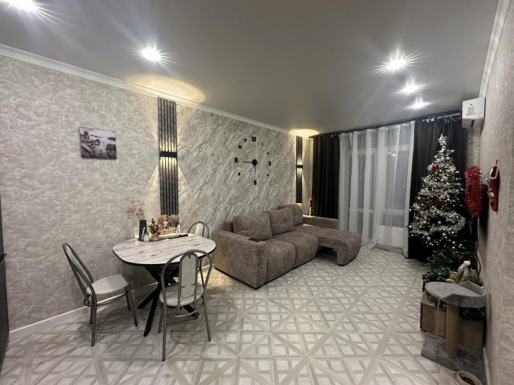 3-комн квартира г. Астрахань, Кировский р-н, ул. Бехтерева 2а