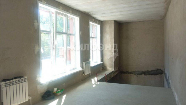 3-комн квартира микрорайон Морской, 9