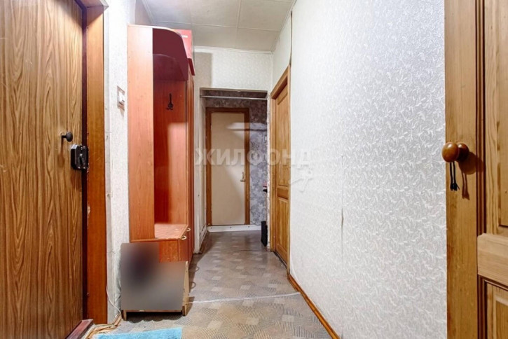 2-комн квартира Максима Горького, 1