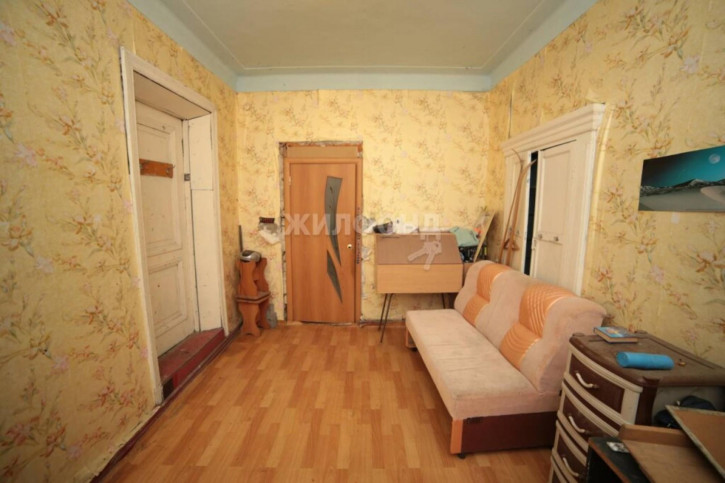 3-комн квартира Военный Городок, 102