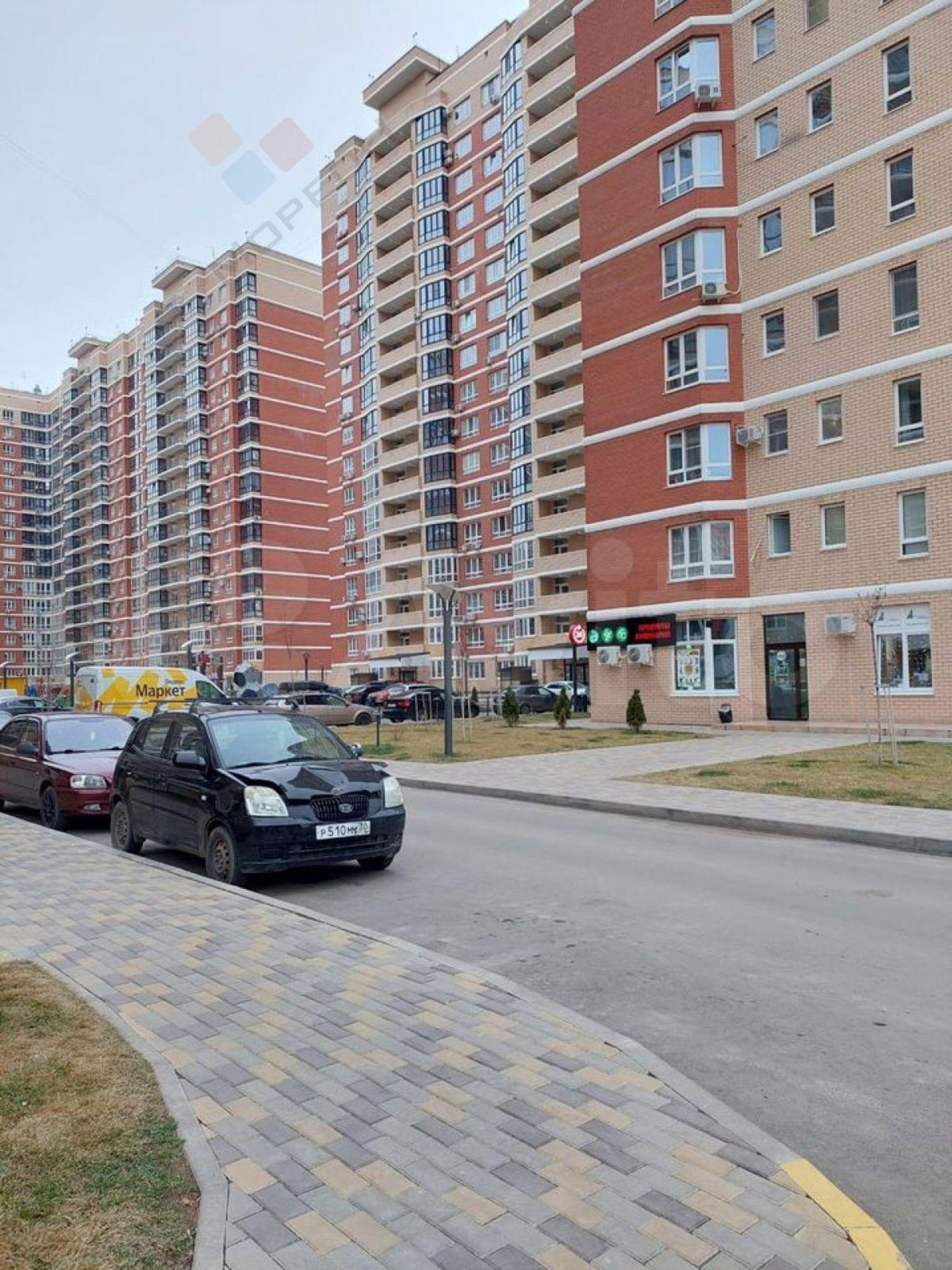 Купить квартиру за 13 000 000 рублей на Героев-Разведчиков ул, 8/ к1