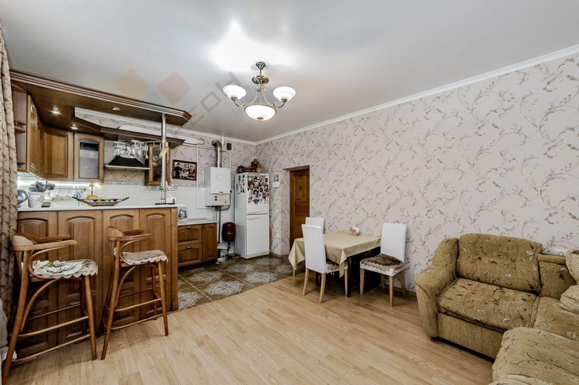 Купить дачу, дом, коттедж за 26 000 000 рублей на им. Микешина М.О. ул, 36/1