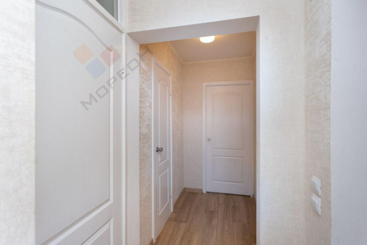 2-комн квартира Котлярова ул, 11