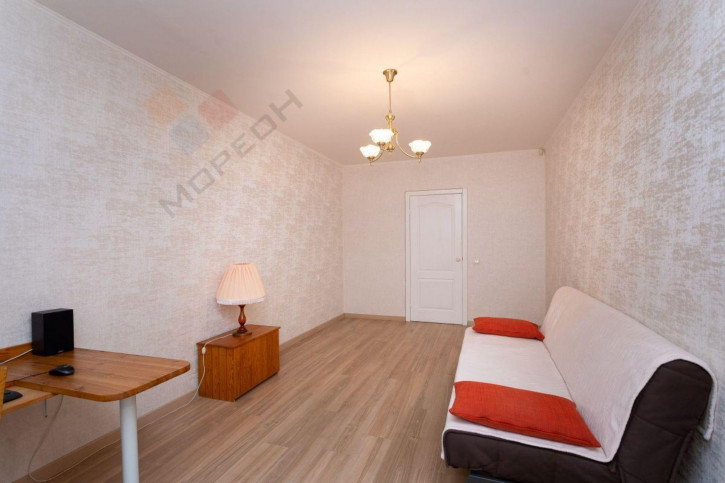 2-комн квартира Котлярова ул, 11