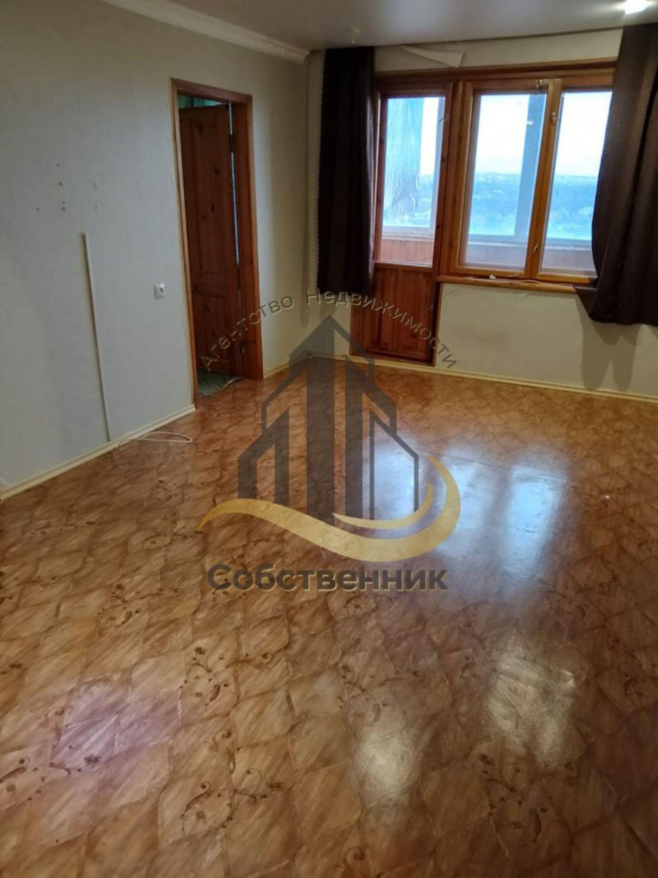 4-комн квартира Хмелева ул, 1