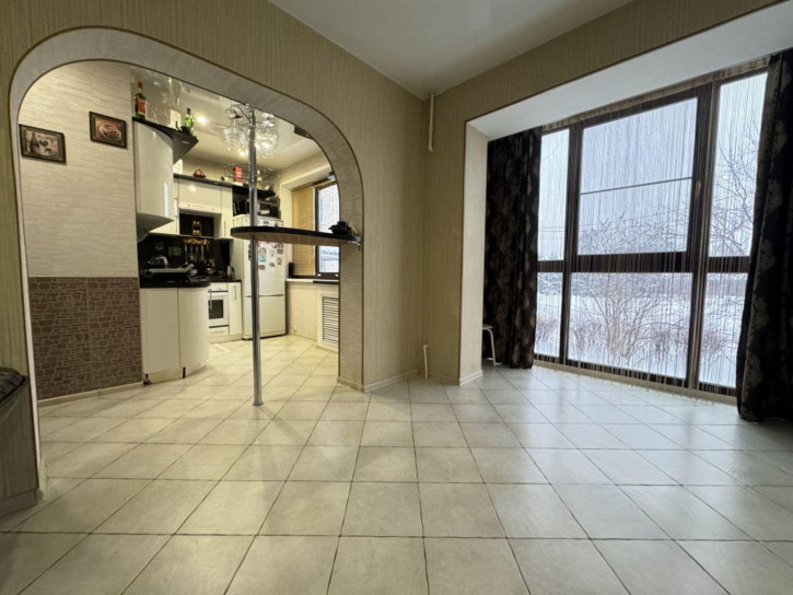 2-комн квартира Симонова ул, 3