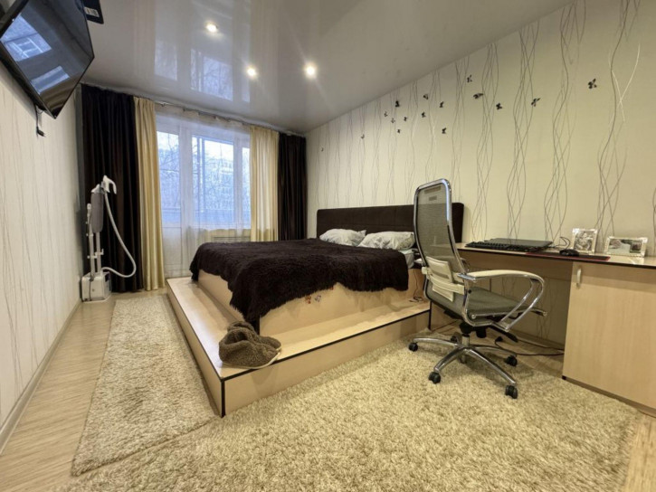 2-комн квартира Симонова ул, 3