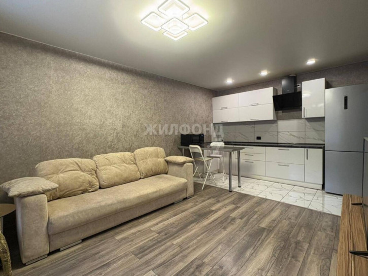 2-комн квартира Адриена Лежена, 27