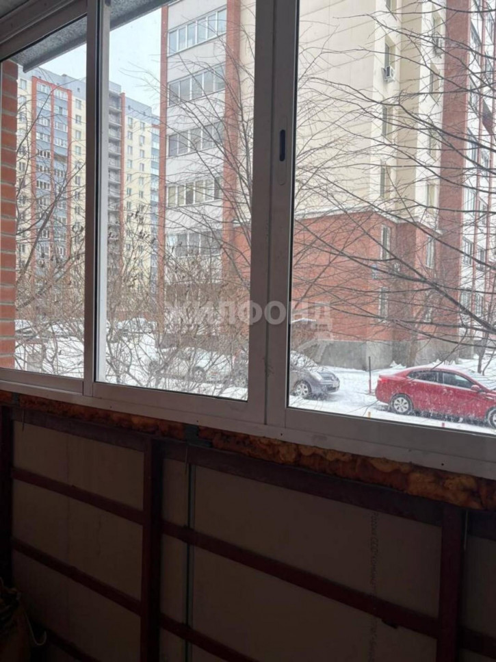 2-комн квартира Адриена Лежена, 27