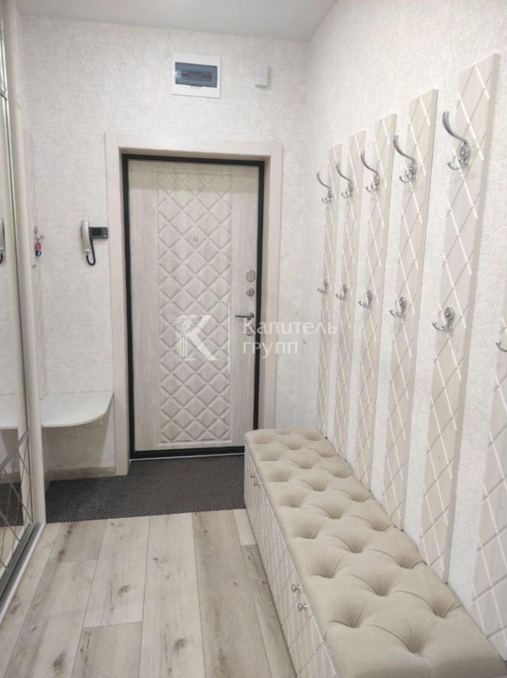 2-комн квартира ул Александра Протозанова, 8к1
