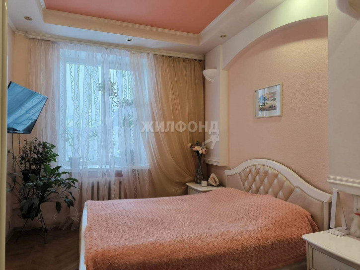 4-комн квартира Советская улица, д.7