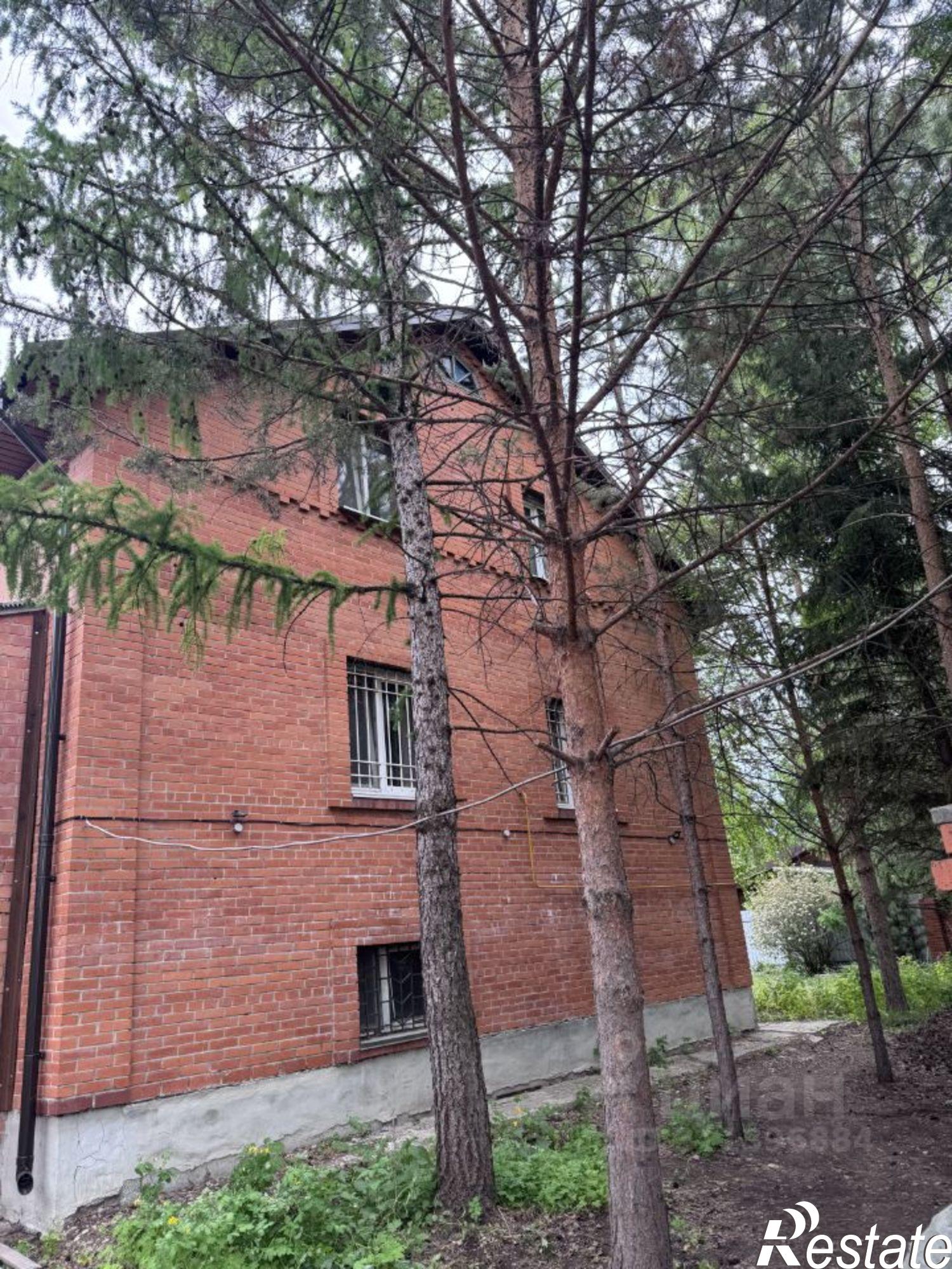 Купить дачу, дом, коттедж за 17 500 000 рублей на ул 3-я Западная, 8