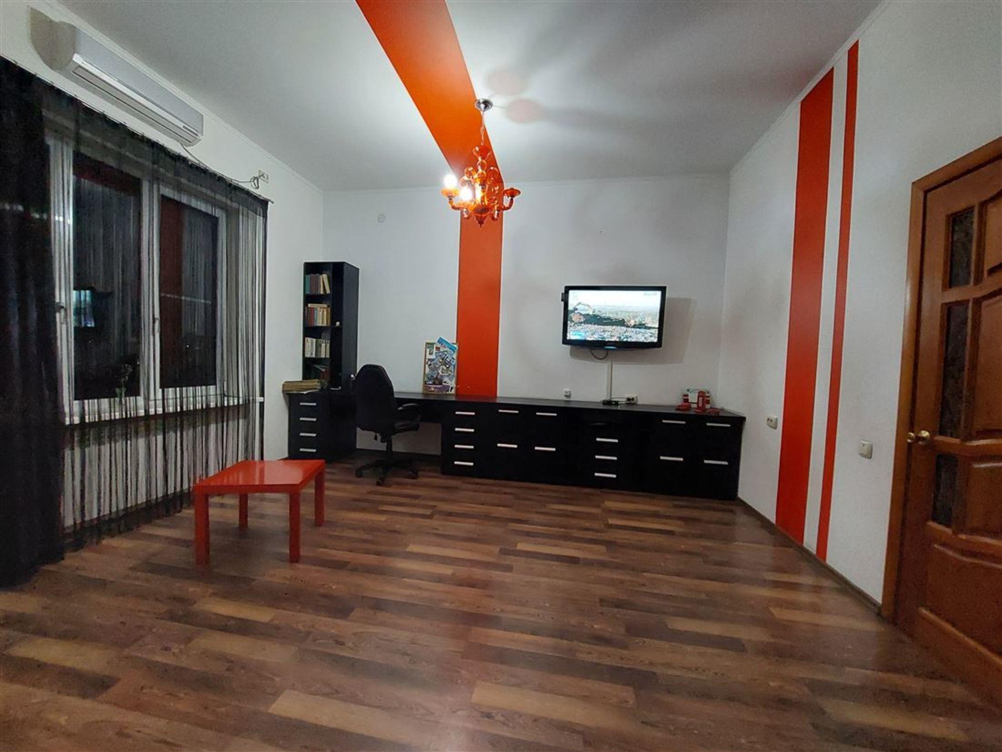 Купить дачу, дом, коттедж за 12 500 000 рублей на ул Советская, д. 79