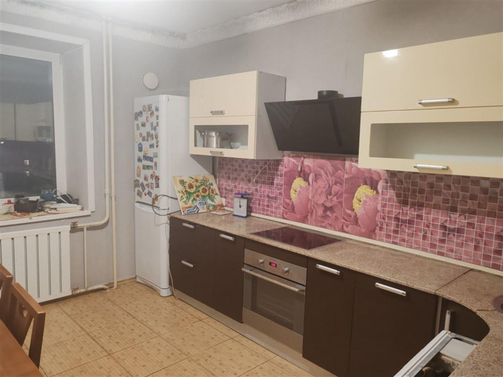 3-комн квартира Октябрьский мкр, д. 1