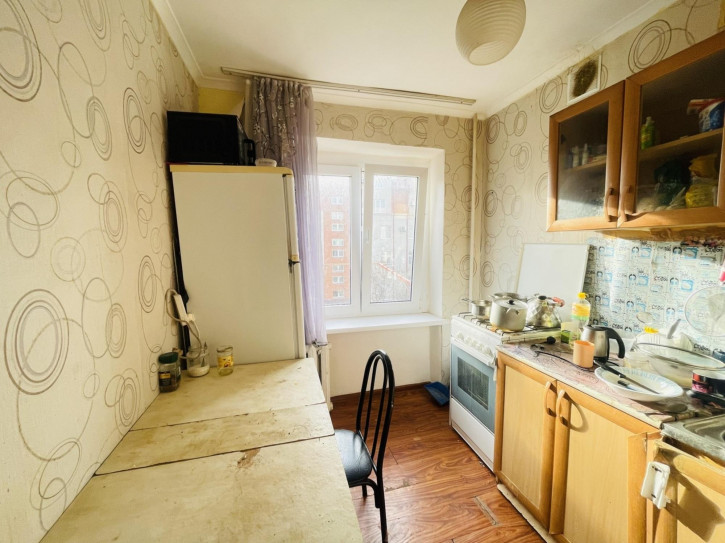 2-комн квартира проезд Космонавтов, 34