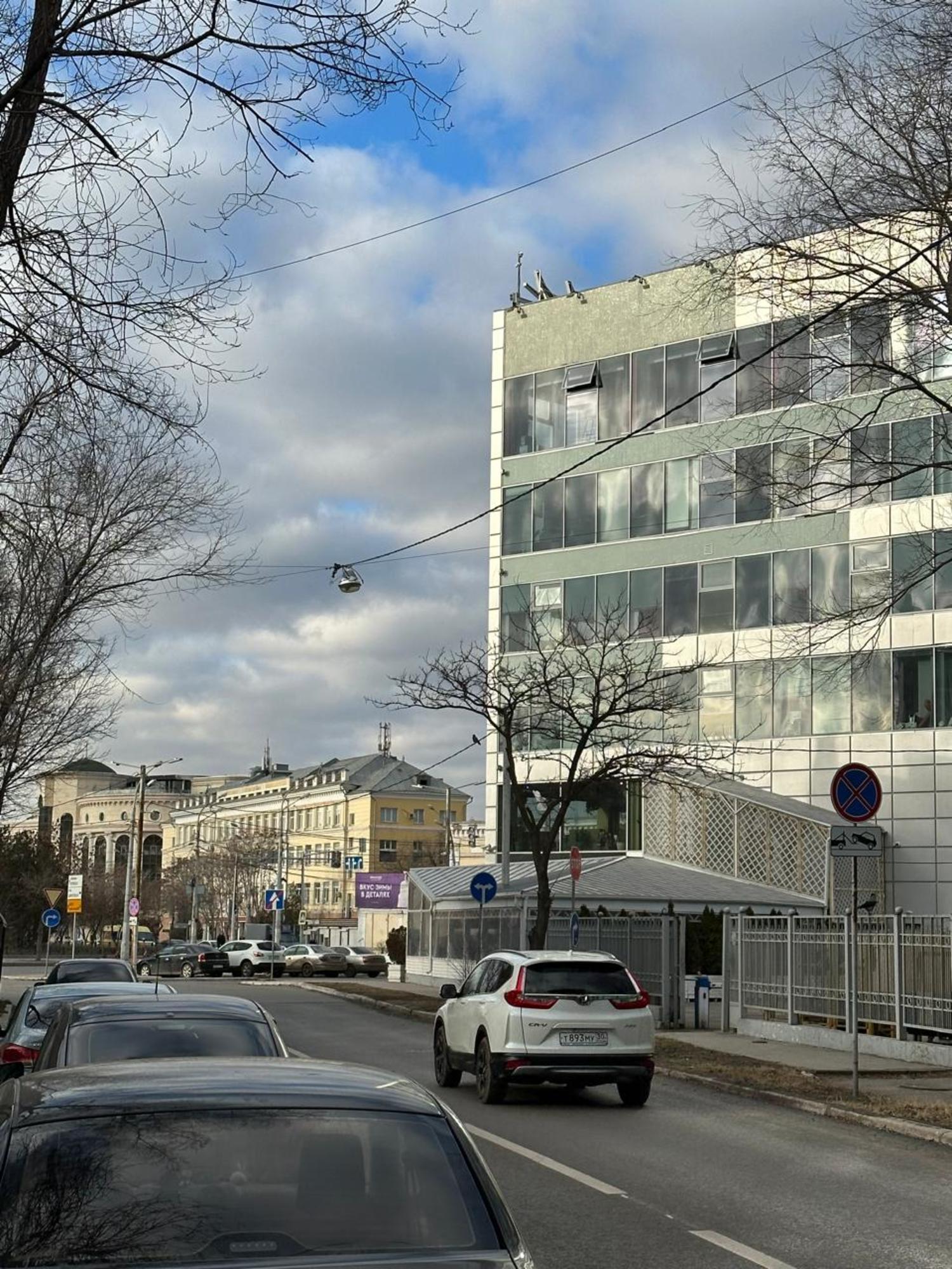 Сдать офис, помещение под офис за 117 750 рублей на г. Астрахань, Кировский район, Тургенева, 7