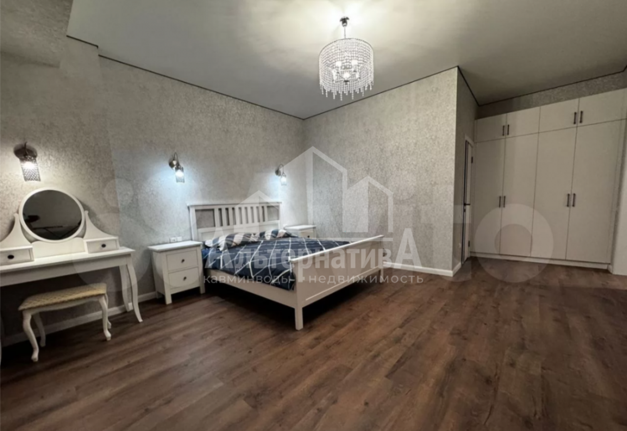 Купить квартиру за 24 000 000 рублей на 8 Марта ул.